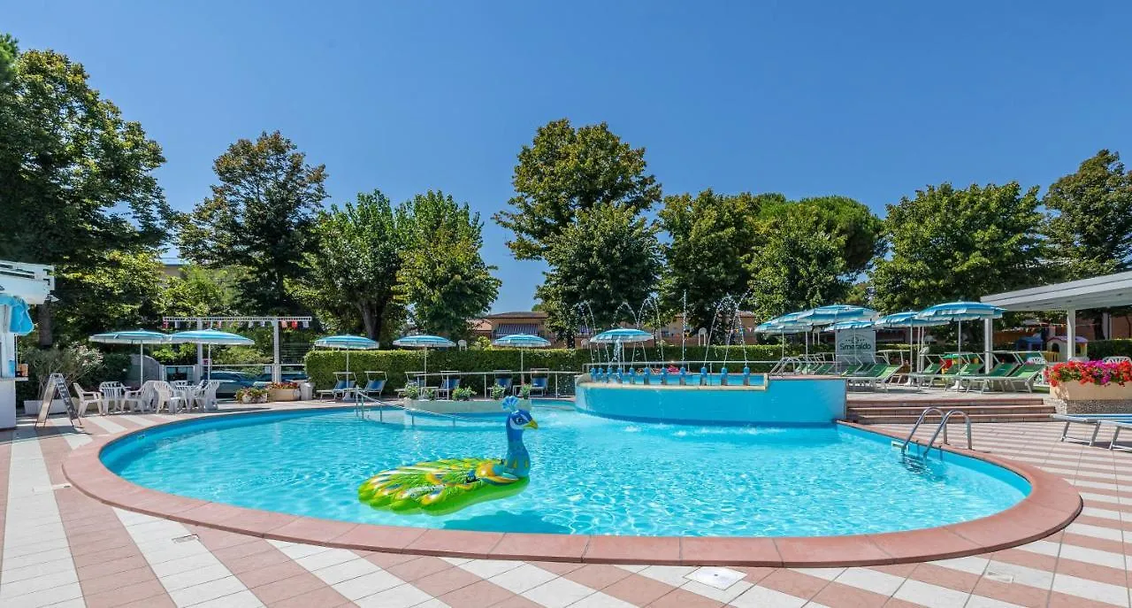 Hotel Smeraldo Чезенатико Италия
